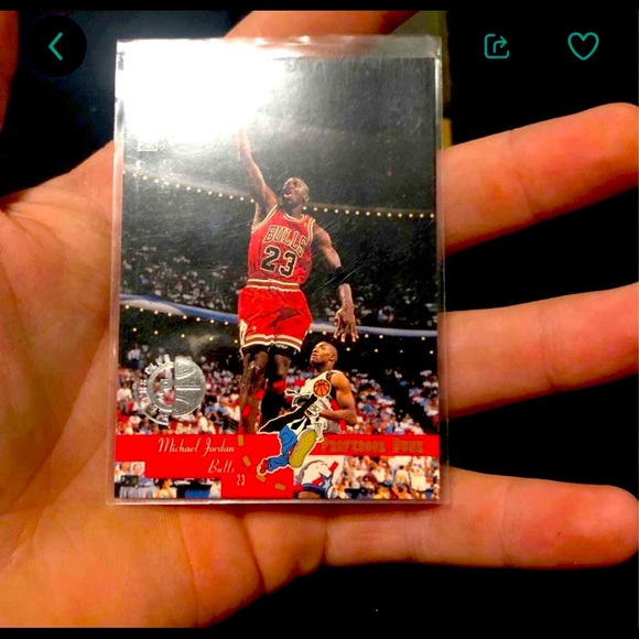 Micheal jordan Basketball card - Picture 1 of 3